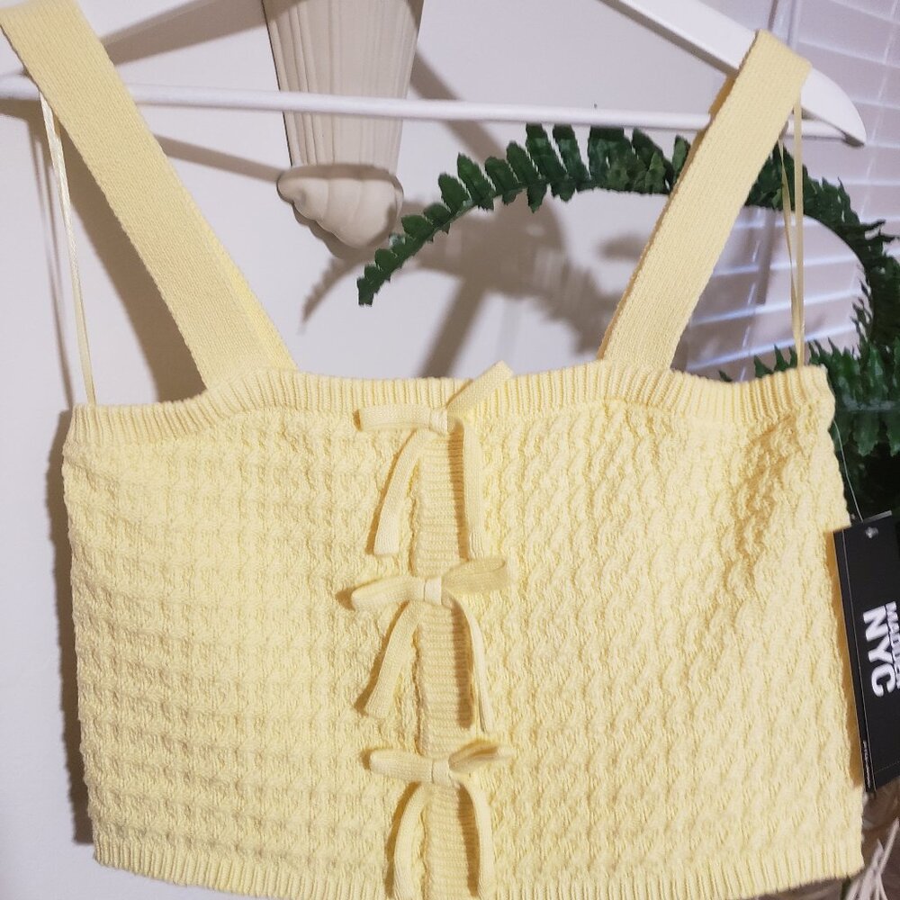 Madden NYC   yellow  cable top cami L